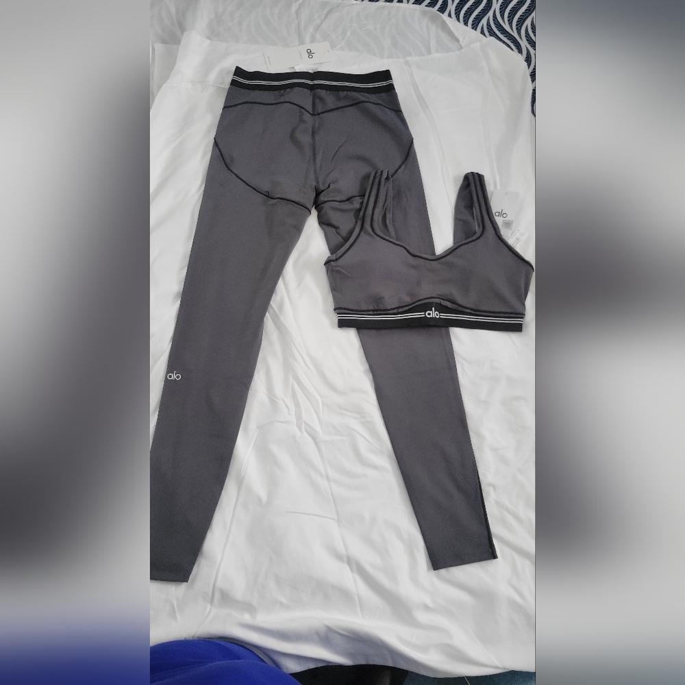 ALO Yoga Charcoal Sports Bra and Leggings Set